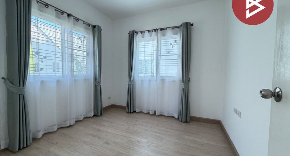 For sale 4 bedrooms house in Mueang Samut Prakan, Samut Prakan