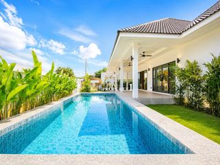Villa zum Kauf mit 4 Zimmer in Hua Hin, Prachuap Khiri Khan