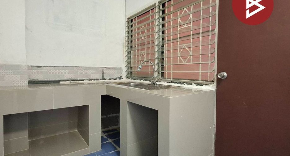 Продажа 3 спальни таунхаус в Bang Bua Thong, Нонтабури