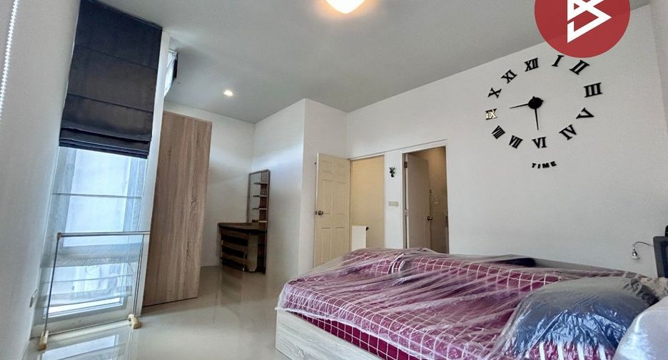 For sale 3 bedrooms townhouse in Bang Khae, Bangkok