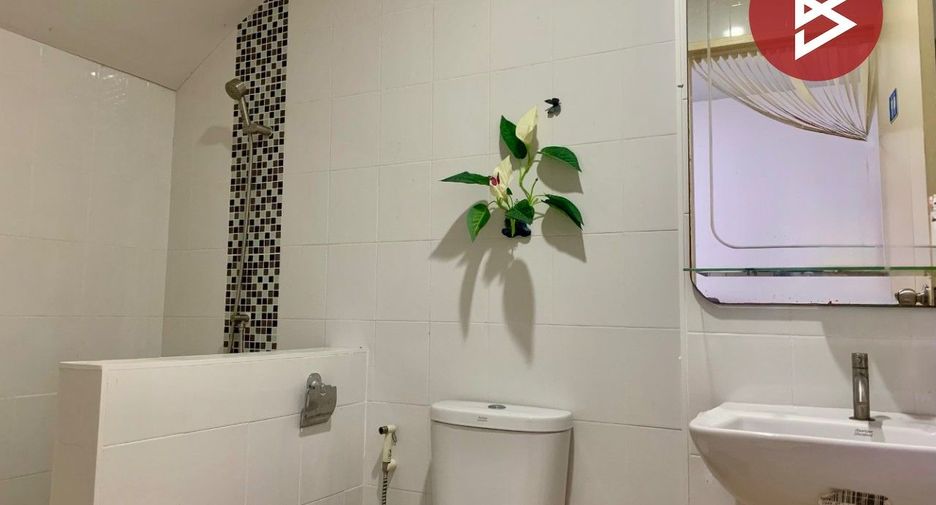 For sale 3 bedrooms townhouse in Bang Khae, Bangkok