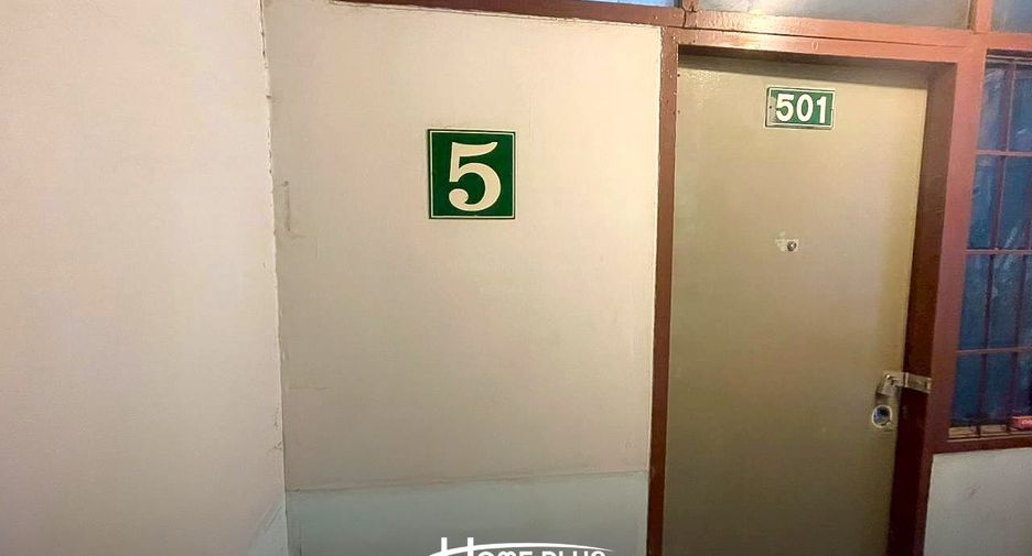 For sale 42 bedrooms apartment in Bang Kapi, Bangkok