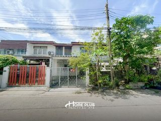 For sale 4 bedrooms townhouse in Bang Na, Bangkok