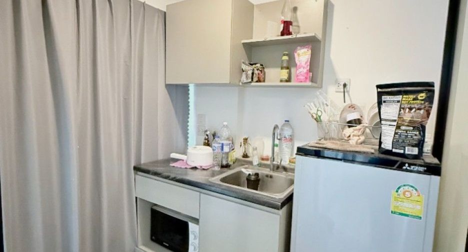 For sale 1 bed condo in Si Racha, Chonburi