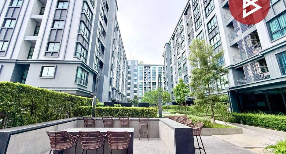 For sale 1 bed condo in Si Racha, Chonburi