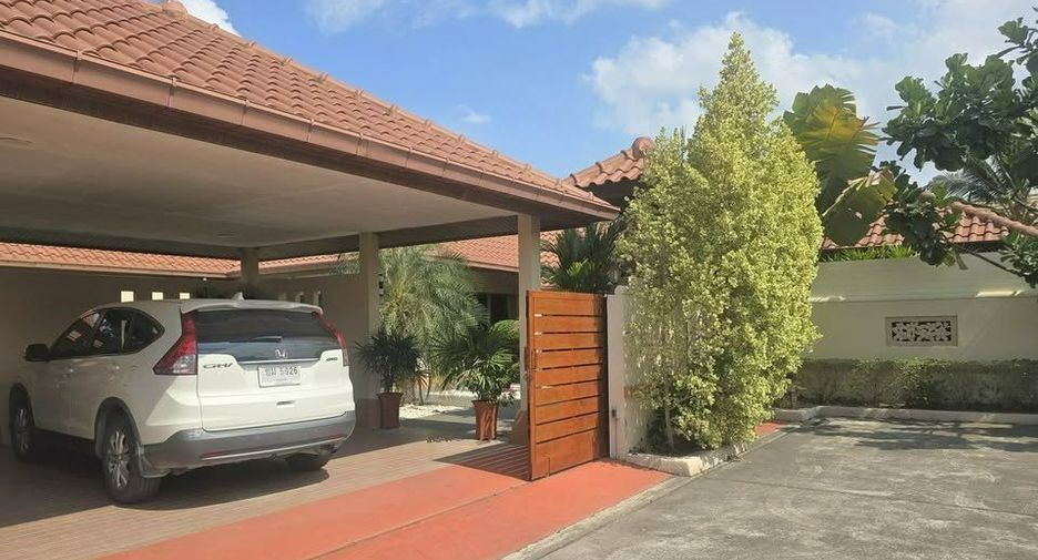 À vendre 3 chambres maison à Huay Yai, Pattaya