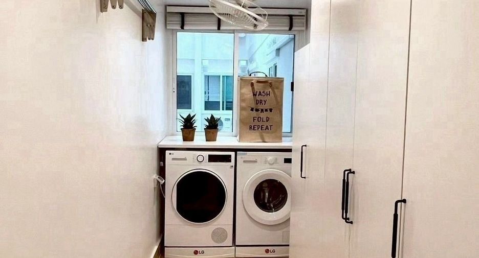 Аренда и продажа 3 спальни кондо в Ян Наща, Бангкок