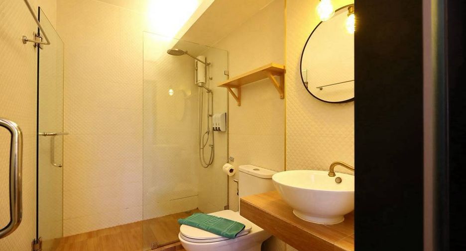 Casa adosada en venta de 5 habitaciones en Mueang Chiang Mai, Chiang Mai