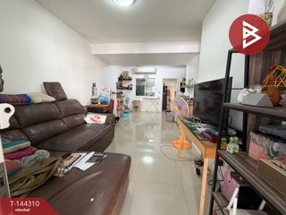 Продажа 3 спальни таунхаус в Mueang Chon Buri, Чонбури
