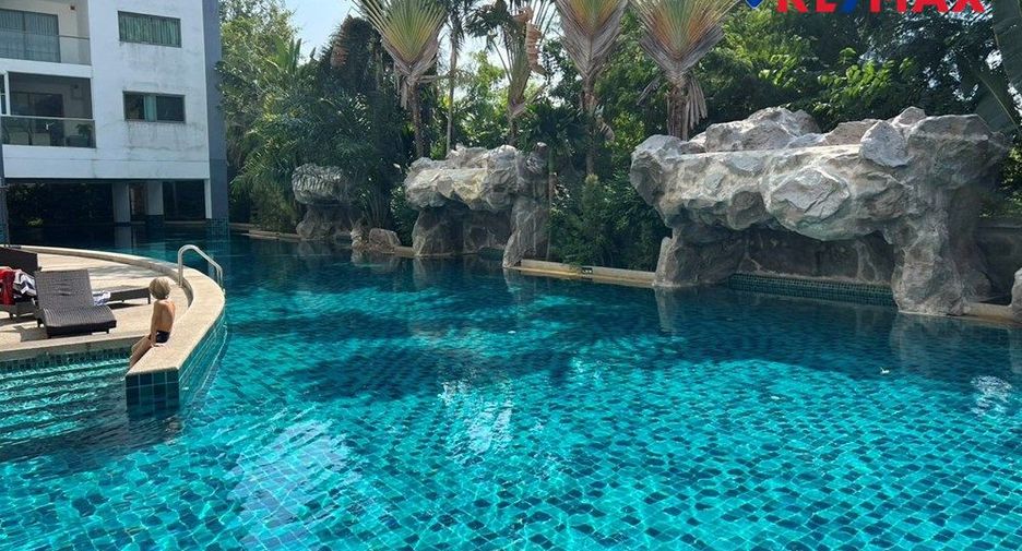For rent 2 bedrooms condo in North Pattaya, Pattaya