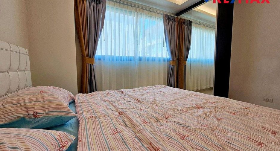 For rent 2 bedrooms condo in North Pattaya, Pattaya