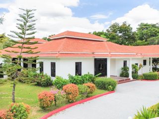 For sale 3 bedrooms villa in Cha Am, Phetchaburi