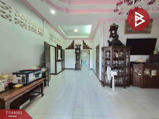 À vendre 3 chambres maison à Damnoen Saduak, Ratchaburi