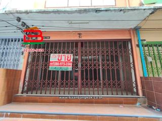 Local comercial en venta de 2 habitaciones en Phasi Charoen, Bangkok