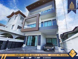For rent and for sale 4 bedrooms retail Space in Watthana, Bangkok