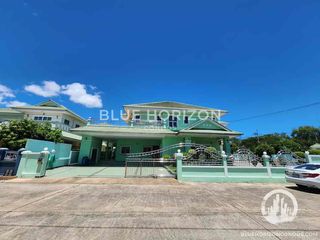 For rent 5 bedrooms villa in Bang Lamung, Chonburi