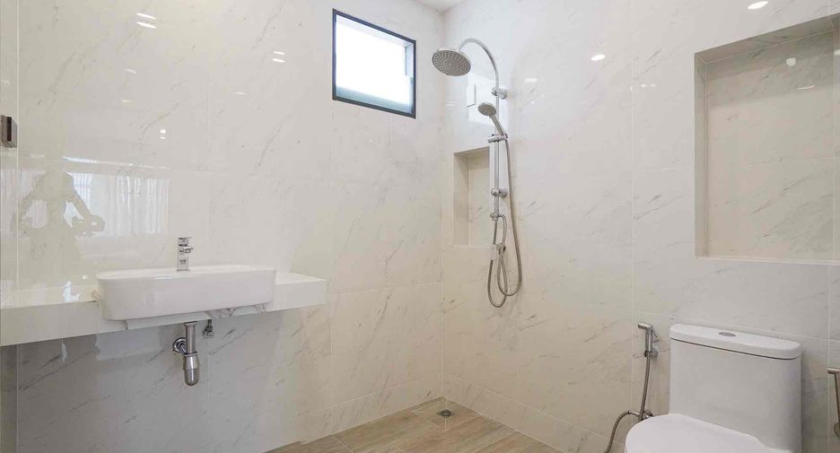 For sale 3 ベッドルーム villa in East Pattaya, Pattaya