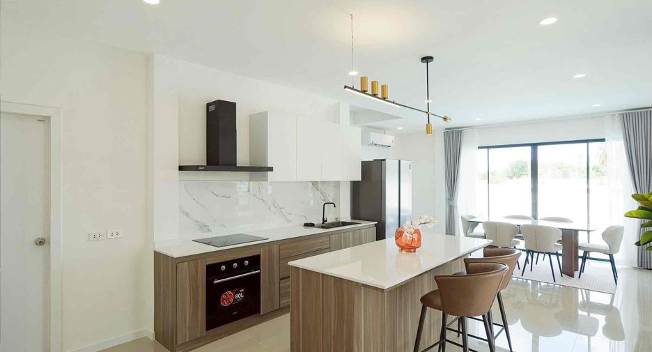 For sale 3 ベッドルーム villa in East Pattaya, Pattaya