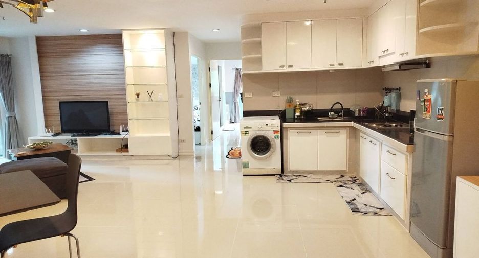 For rent 2 bedrooms condo in Watthana, Bangkok