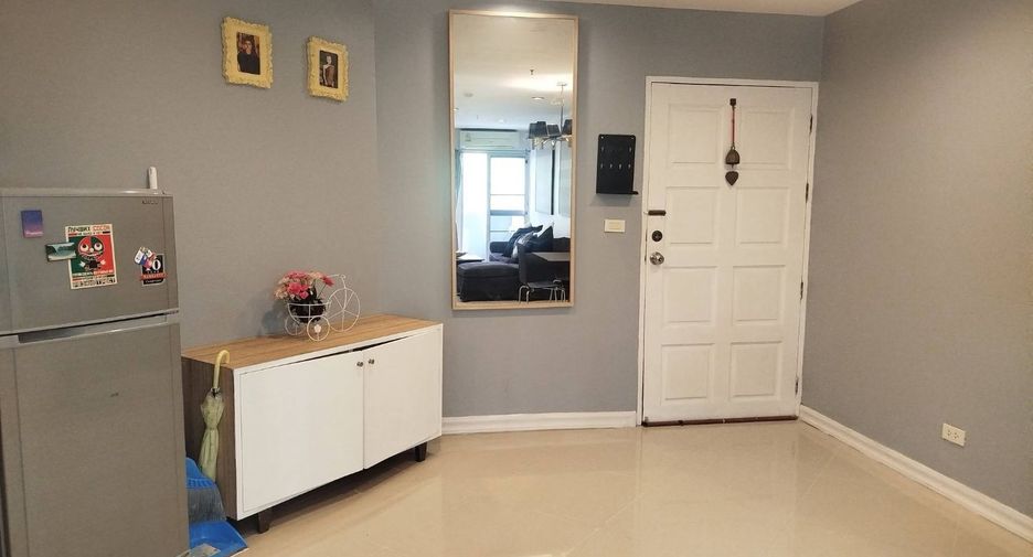 For rent 2 bedrooms condo in Watthana, Bangkok