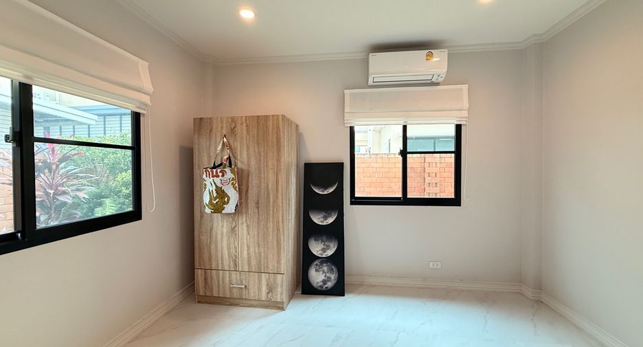 For sale 4 bedrooms house in Mae Rim, Chiang Mai