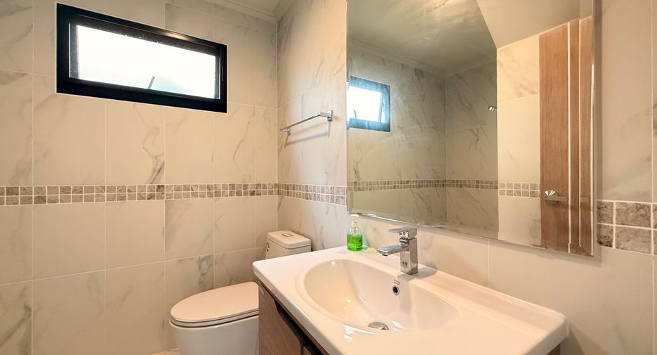 For sale 4 bedrooms house in Mae Rim, Chiang Mai
