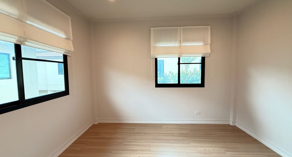 For sale 4 bedrooms house in Mae Rim, Chiang Mai