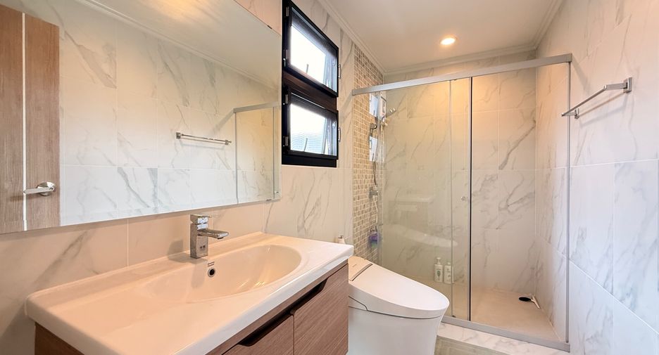 For sale 4 bedrooms house in Mae Rim, Chiang Mai