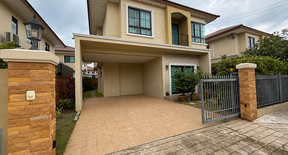 For sale 4 bedrooms house in Mae Rim, Chiang Mai