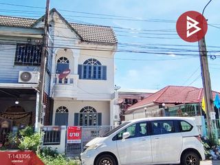 For sale 2 bedrooms townhouse in Mueang Samut Prakan, Samut Prakan