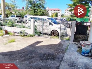 For sale 2 bedrooms townhouse in Mueang Samut Prakan, Samut Prakan