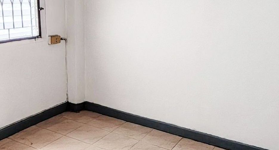For sale 2 bedrooms townhouse in Mueang Samut Prakan, Samut Prakan