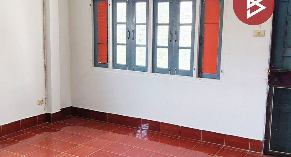 For sale 2 bedrooms townhouse in Mueang Samut Prakan, Samut Prakan