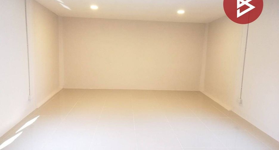 For sale 5 bedrooms retail Space in Bang Khun Thian, Bangkok