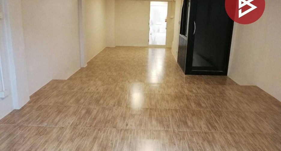 For sale 5 bedrooms retail Space in Bang Khun Thian, Bangkok