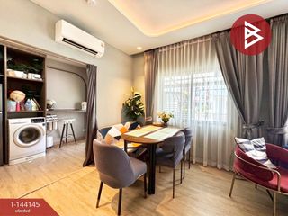 À vendre 3 chambres maison de ville à Bang Phli, Samut Prakan