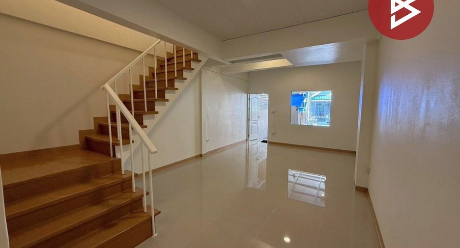 For sale 2 bedrooms townhouse in Mueang Samut Prakan, Samut Prakan