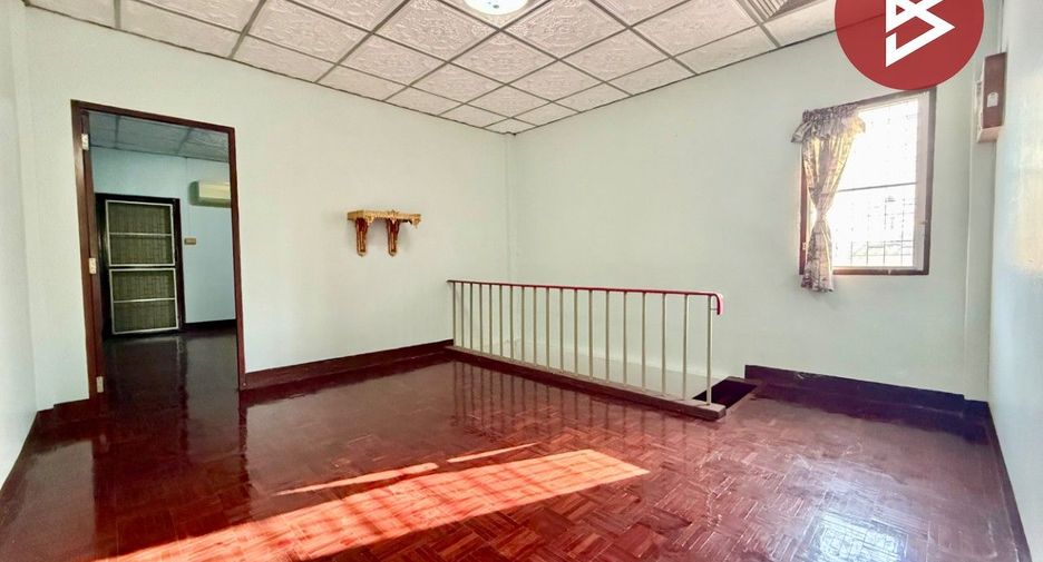 Reihenhaus zum Kauf mit 2 Zimmer in Mueang Ratchaburi, Ratchaburi