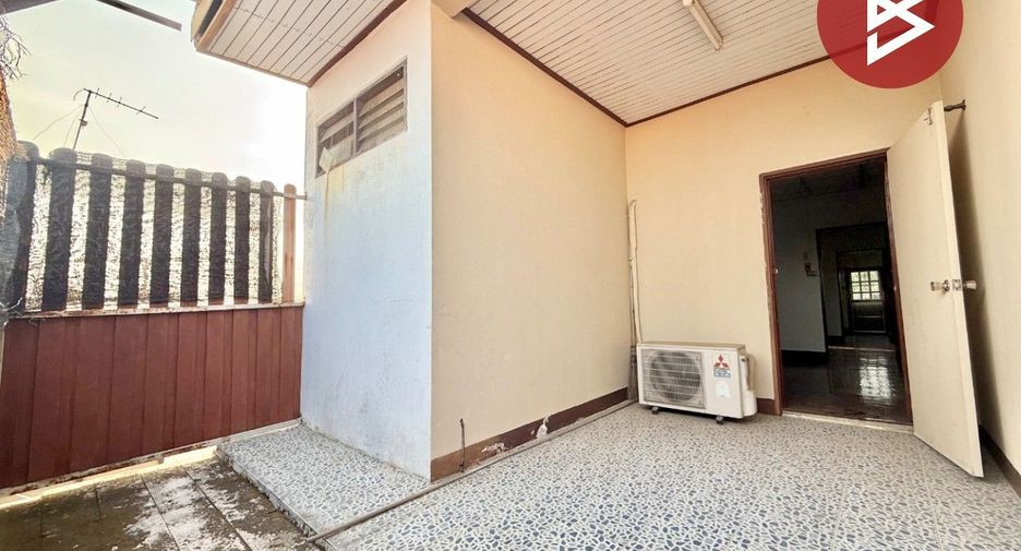Reihenhaus zum Kauf mit 2 Zimmer in Mueang Ratchaburi, Ratchaburi