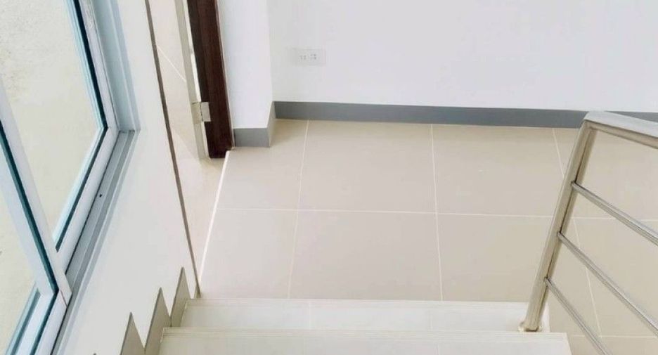 Gewerbefläche zum Kauf mit 8 Zimmer in Ban Hong, Lamphun