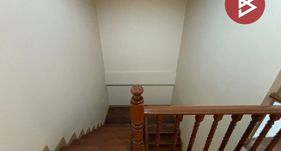 For sale 3 bedrooms townhouse in Mueang Samut Prakan, Samut Prakan