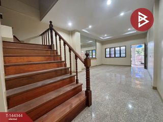 À vendre 3 chambres maison de ville à Mueang Samut Prakan, Samut Prakan