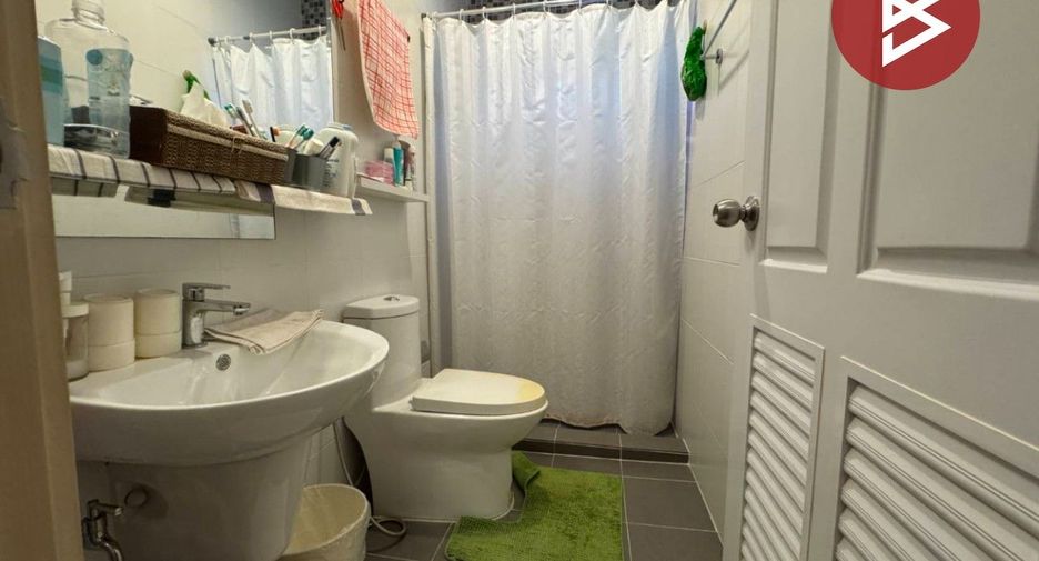 For sale 3 bedrooms townhouse in Ban Pho, Chachoengsao