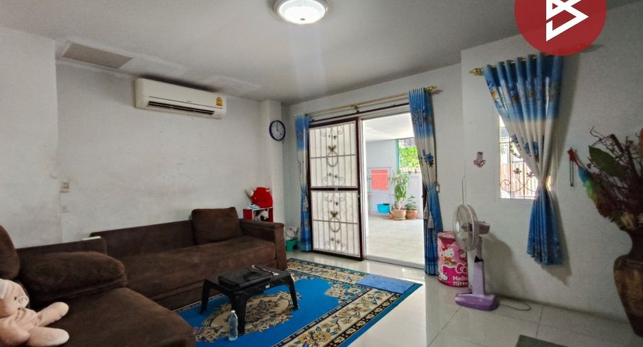 Reihenhaus zum Kauf mit 2 Zimmer in Mueang Chon Buri, Chonburi