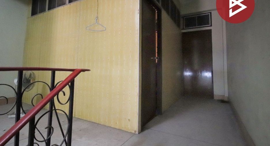 For sale 3 bedrooms retail Space in Bang Na, Bangkok