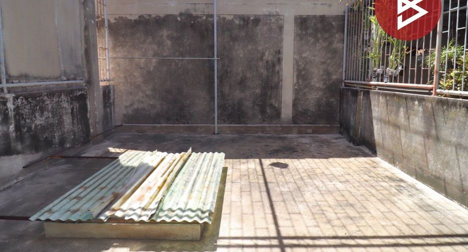 For sale 3 bedrooms retail Space in Bang Na, Bangkok