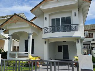 À louer 2 chambres maison à Mueang Rayong, Rayong
