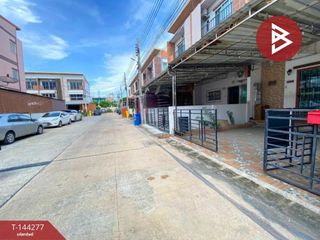 For sale 4 bedrooms townhouse in Bang Khun Thian, Bangkok