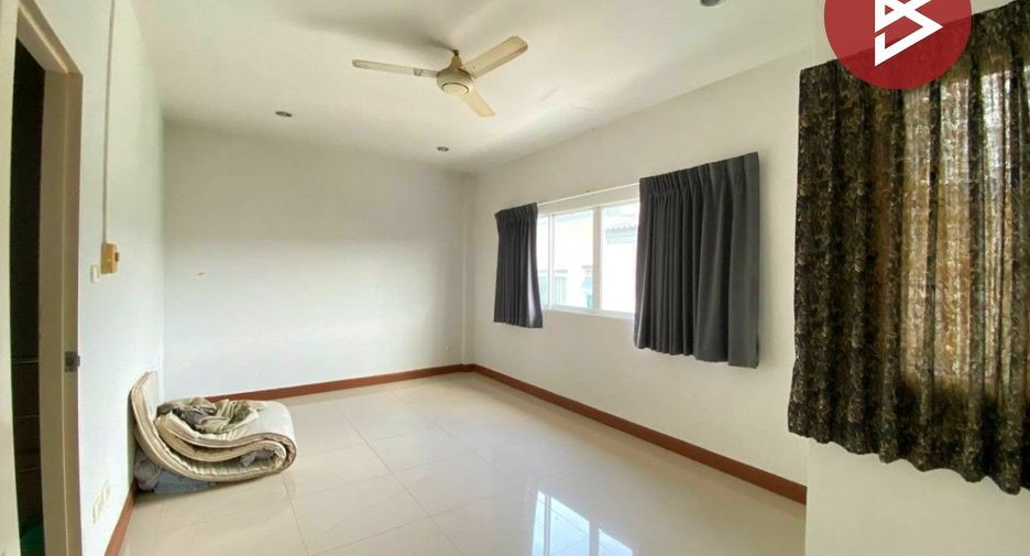 For sale 4 bedrooms townhouse in Bang Khun Thian, Bangkok