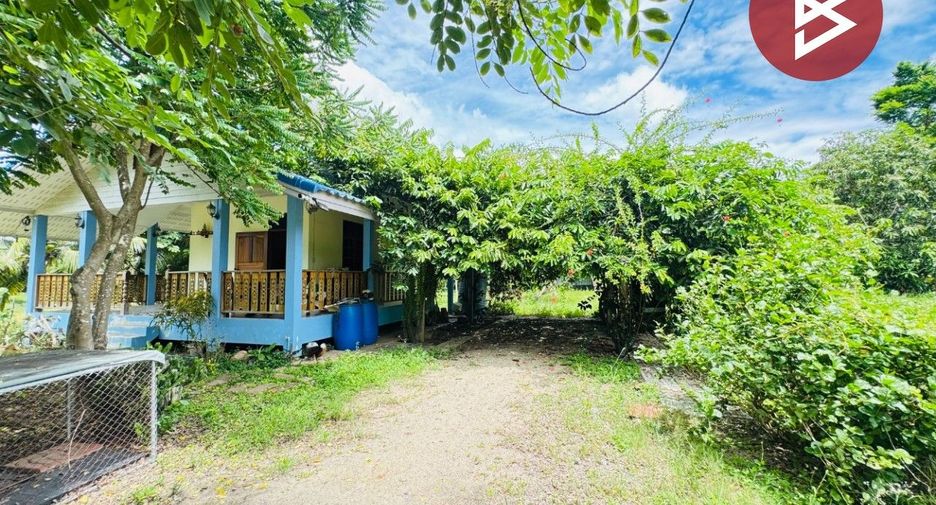 Haus zum Kauf mit 1 Zimmer in Tha Yang, Phetchaburi